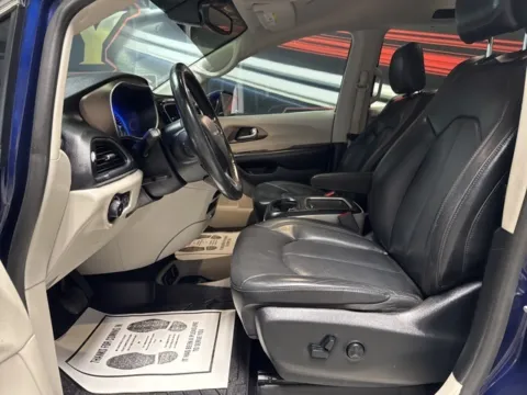 More photos of 2019 Chrysler Pacifica Touring L Plus at Seay Motors, KY