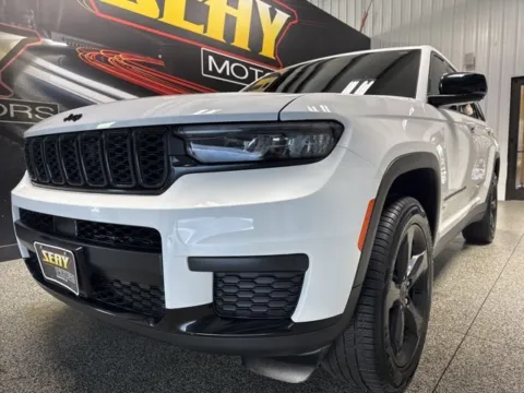 More photos of 2022 Jeep Grand Cherokee L Altitude at Seay Motors, KY