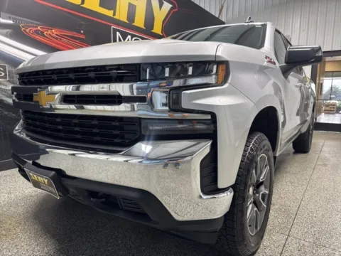 Photos of 2022 Chevrolet Silverado 1500 LTD LT for sale in Mayfield, KY at Seay Motors
