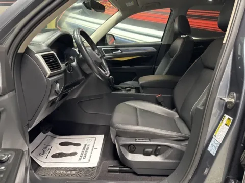More photos of 2021 Volkswagen Atlas SEL at Seay Motors, KY