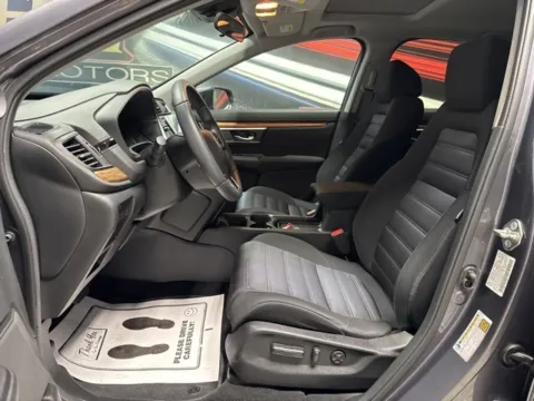 More photos of 2019 Honda CR-V EX at Seay Motors, KY