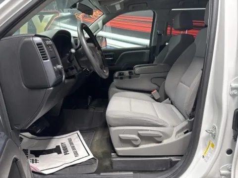 More photos of 2017 Chevrolet Silverado 1500 Custom at Seay Motors, KY
