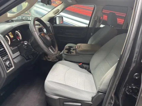 More photos of 2018 Ram 1500 Express at Seay Motors, KY