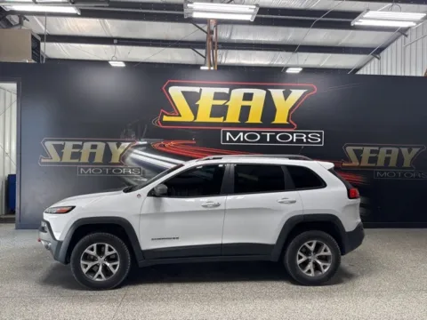 Photos of 2014 Jeep Cherokee Trailhawk for sale in Mayfield, KY at Seay Motors