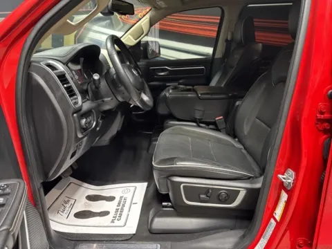 More photos of 2019 Ram 1500 Laramie at Seay Motors, KY