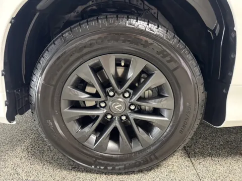 More photos of 2023 Lexus GX 460 at Seay Motors, KY
