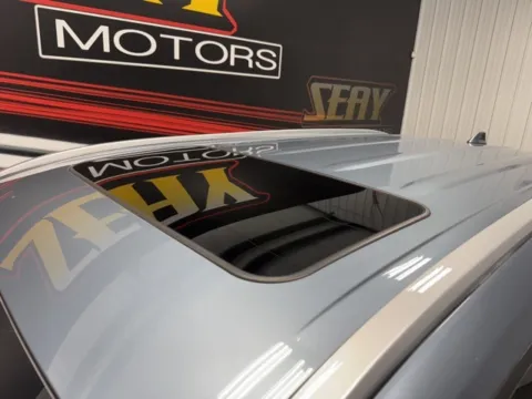 More photos of 2022 Toyota Highlander XLE at Seay Motors, KY
