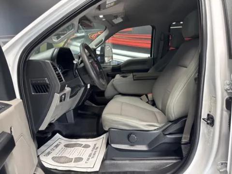 More photos of 2019 Ford F-450SD XL at Seay Motors, KY