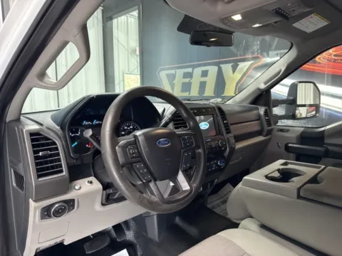 More photos of 2019 Ford F-450SD XL at Seay Motors, KY