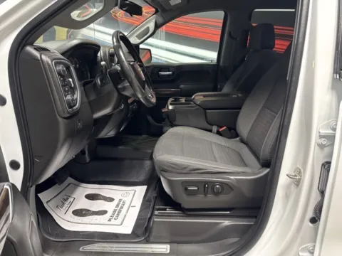 More photos of 2021 Chevrolet Silverado 1500 LT at Seay Motors, KY