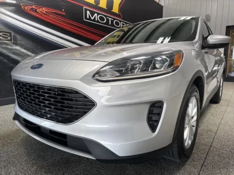 Photos of 2020 Ford Escape SE for sale in Mayfield, KY at Seay Motors