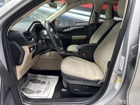 More photos of 2020 Ford Escape SE at Seay Motors, KY