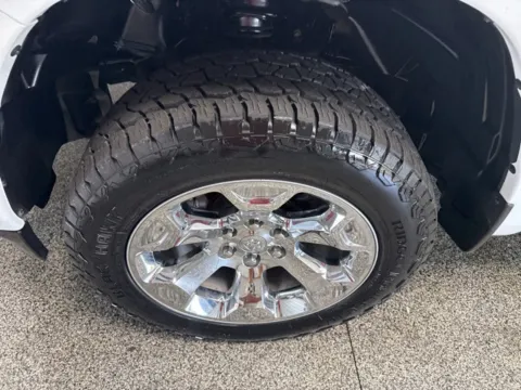 More photos of 2019 Ram 1500 Big Horn/Lone Star at Seay Motors, KY