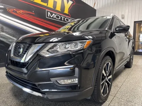 Photos of 2020 Nissan Rogue SL for sale in Mayfield, KY at Seay Motors