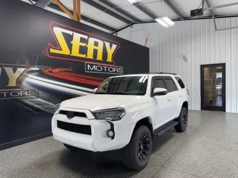 White 2018 Toyota 4Runner SR5 Premium for sale in Mayfield, KY
