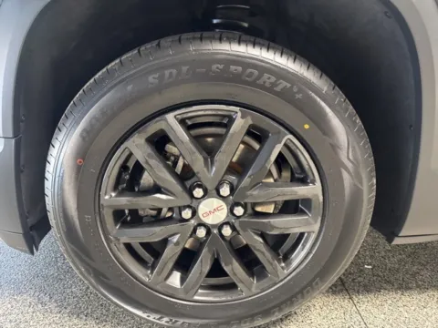 More photos of 2018 GMC Acadia SLT-1 at Seay Motors, KY