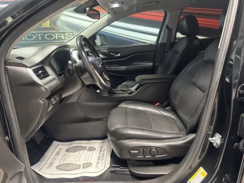 More photos of 2018 GMC Acadia SLT-1 at Seay Motors, KY