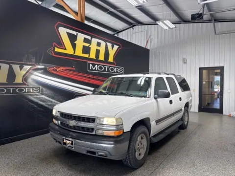 White 2004 Chevrolet Suburban 1500 LS for sale in Mayfield, KY