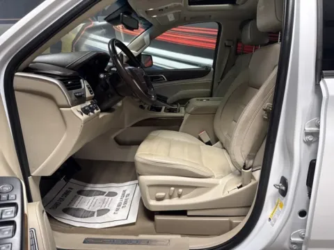 More photos of 2019 GMC Yukon XL Denali at Seay Motors, KY