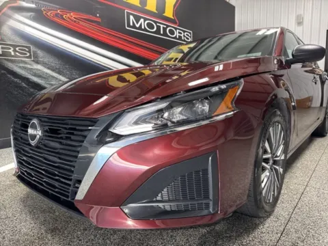 Photos of 2024 Nissan Altima 2.5 SV for sale in Mayfield, KY at Seay Motors