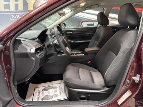 More photos of 2024 Nissan Altima 2.5 SV at Seay Motors, KY
