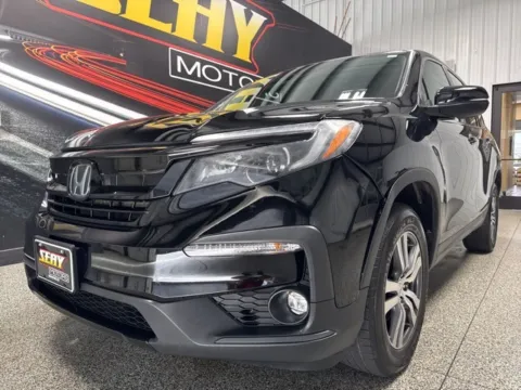 Photos of 2022 Honda Pilot Special Edition for sale in Mayfield, KY at Seay Motors