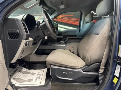 More photos of 2017 Ford F-250SD XLT at Seay Motors, KY