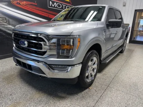 Photos of 2022 Ford F-150 XLT for sale in Mayfield, KY at Seay Motors