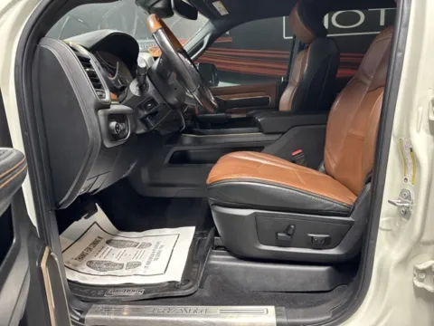 More photos of 2020 Ram 3500 Laramie Longhorn at Seay Motors, KY