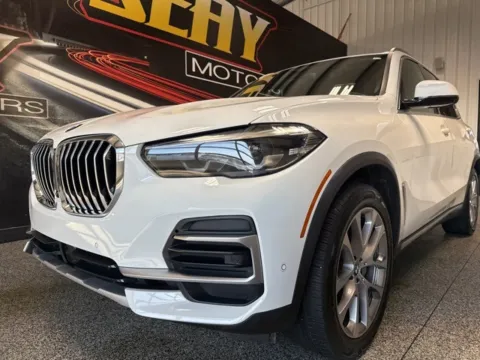 Photos of 2022 BMW X5 xDrive40i for sale in Mayfield, KY at Seay Motors