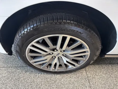 More photos of 2024 Ford Expedition Max Limited at Seay Motors, KY