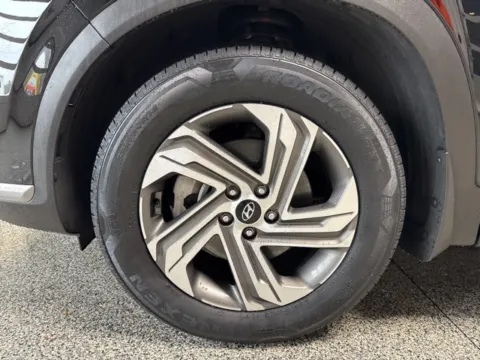 More photos of 2023 Hyundai Santa Fe SE at Seay Motors, KY