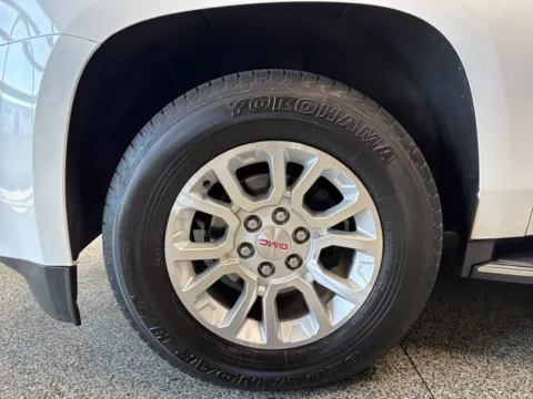 More photos of 2019 GMC Yukon XL SLT at Seay Motors, KY