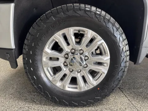 More photos of 2022 GMC Sierra 2500HD Denali at Seay Motors, KY