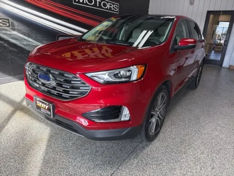 Photos of 2020 Ford Edge Titanium for sale in Mayfield, KY at Seay Motors