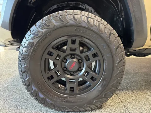 More photos of 2020 Toyota Tacoma TRD Off-Road at Seay Motors, KY
