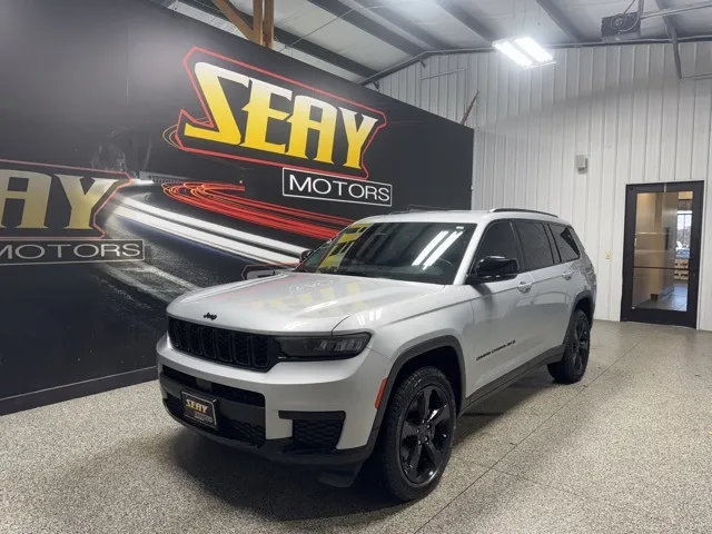 2022 Jeep Grand Cherokee L Altitude's photo