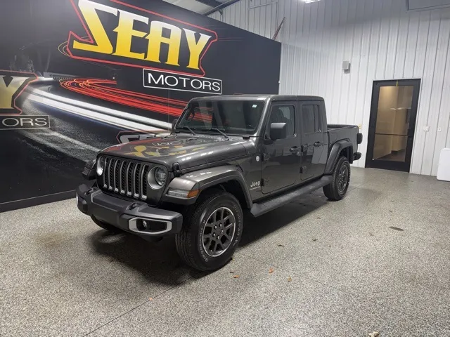 2021 Jeep Gladiator Overland's photo