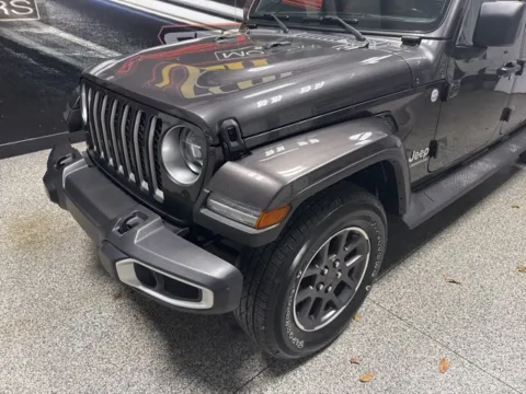 Another view of 2021 Jeep Gladiator Overland for sale in Mayfield, KY at Seay Motors