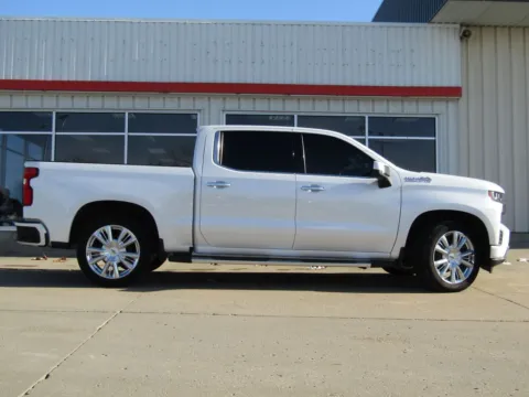 Photos of 2020 Chevrolet Silverado 1500 High Country for sale in Bethany, MO at Pettijohn Auto Center