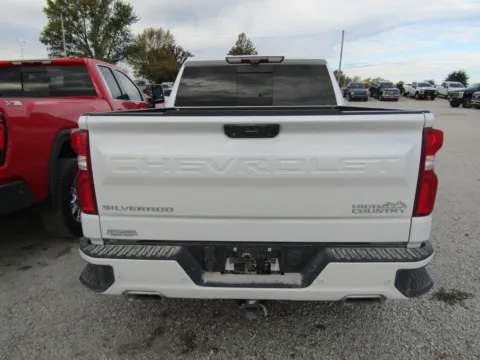 More photos of 2020 Chevrolet Silverado 1500 High Country at Pettijohn Auto Center, MO