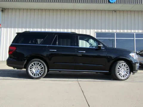 Photos of 2023 Ford Expedition Max Limited for sale in Bethany, MO at Pettijohn Auto Center