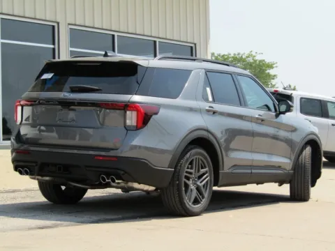 Another view of 2025 Ford Explorer ST for sale in Bethany, MO at Pettijohn Auto Center
