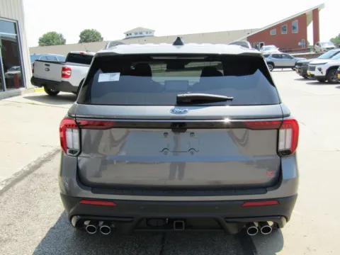 More photos of 2025 Ford Explorer ST at Pettijohn Auto Center, MO
