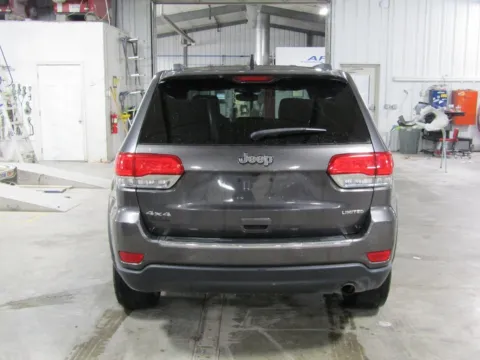 More photos of 2018 Jeep Grand Cherokee Limited at Pettijohn Auto Center, MO