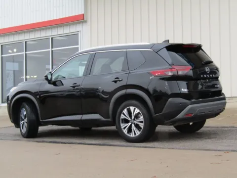 More photos of 2023 Nissan Rogue SV at Pettijohn Auto Center, MO
