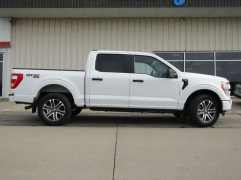 Photos of 2021 Ford F-150 XL for sale in Bethany, MO at Pettijohn Auto Center