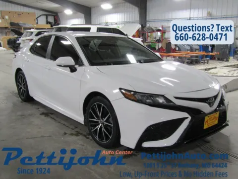 Green 2021 Toyota Camry for sale in Bethany, MO