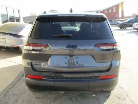 More photos of 2025 Jeep Grand Cherokee L Altitude X at Pettijohn Auto Center, MO