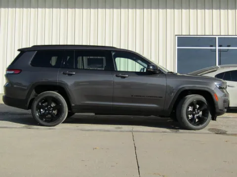 Photos of 2025 Jeep Grand Cherokee L Altitude X for sale in Bethany, MO at Pettijohn Auto Center